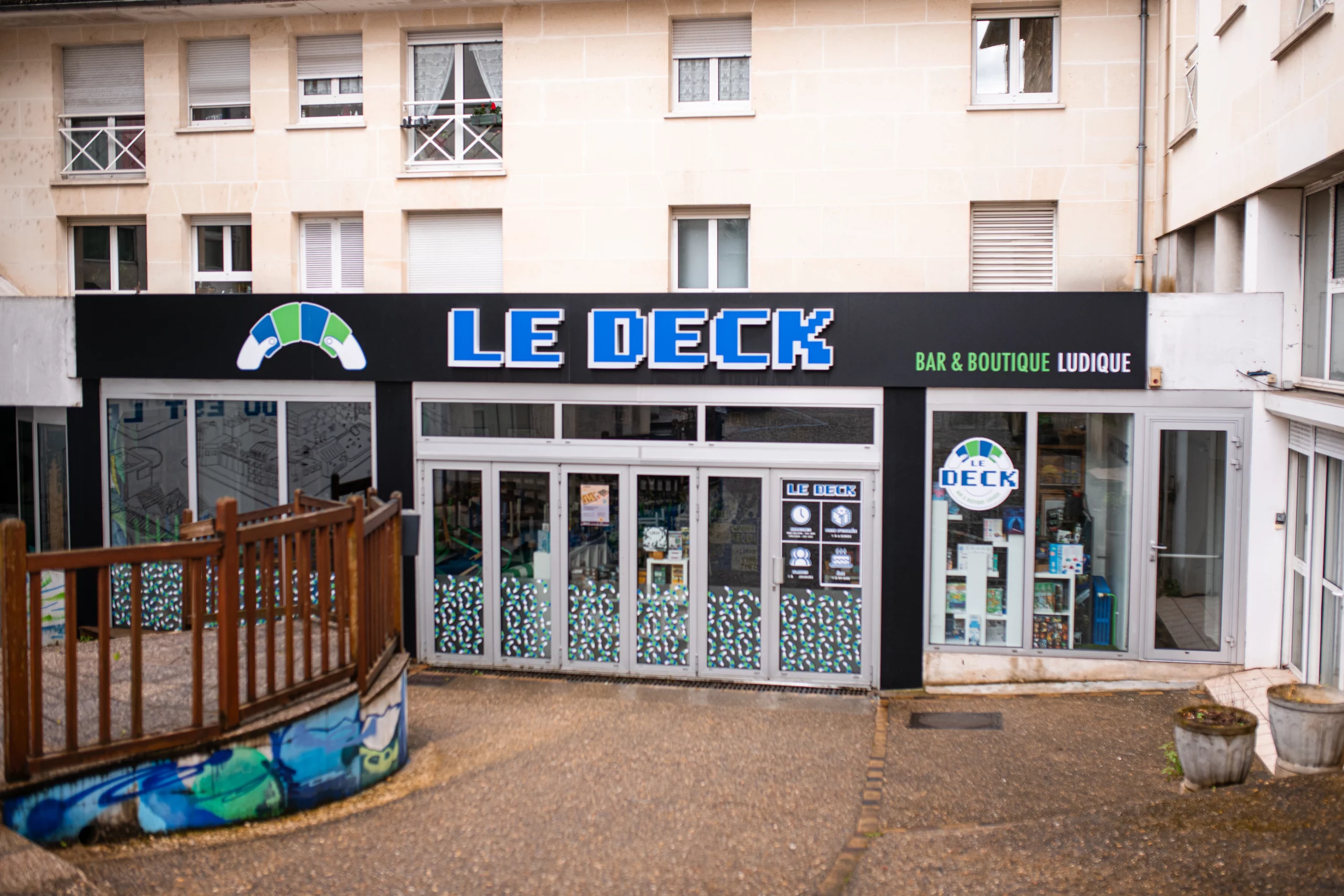 Activité enfant Essonne, Le Deck, bar à jeux pour toute la famille à Orsay